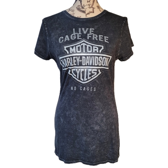 Harley Davidson Tops - Harley Davidson Womens SZ Medium T-Shirt Gray Black Short Sleeve Black Hills